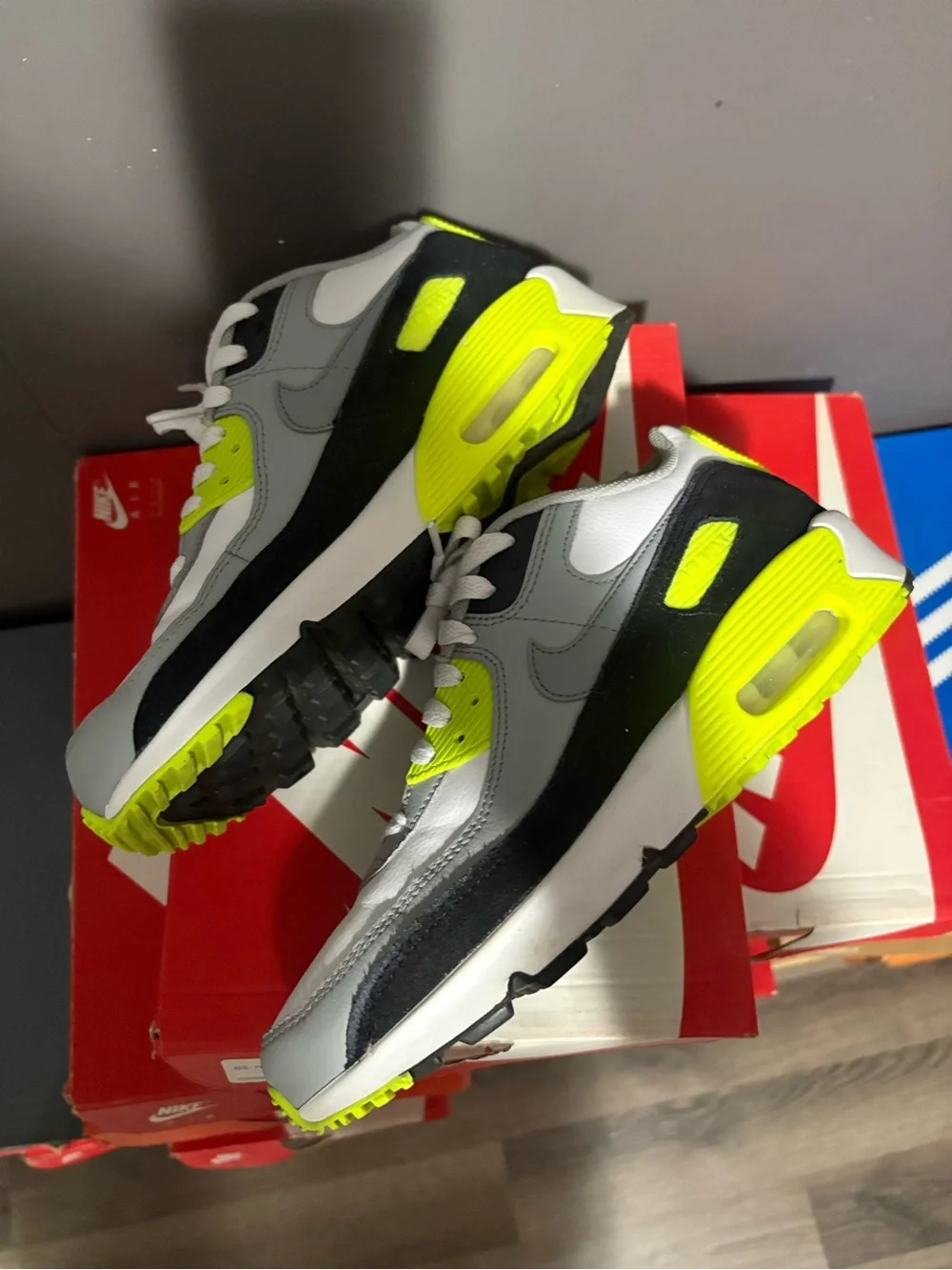 Nike Kids Neon Volt & Grey Low-Top Sneakers